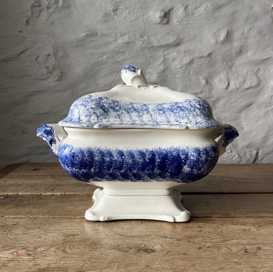 Large Spongeware tureen